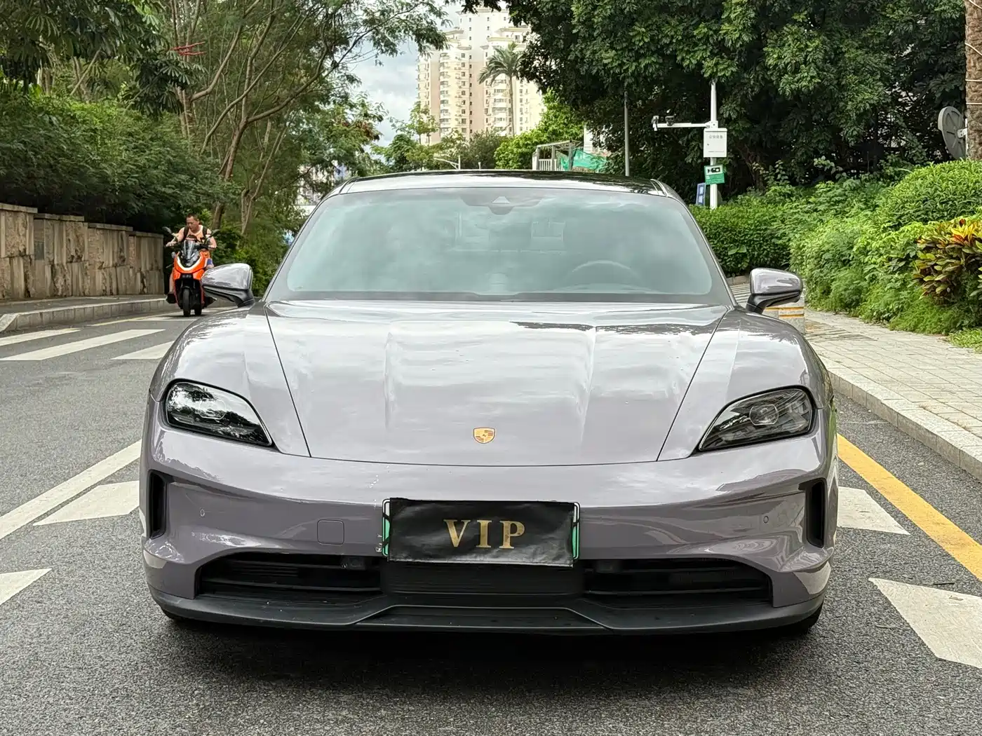 2025 Porsche Taycan