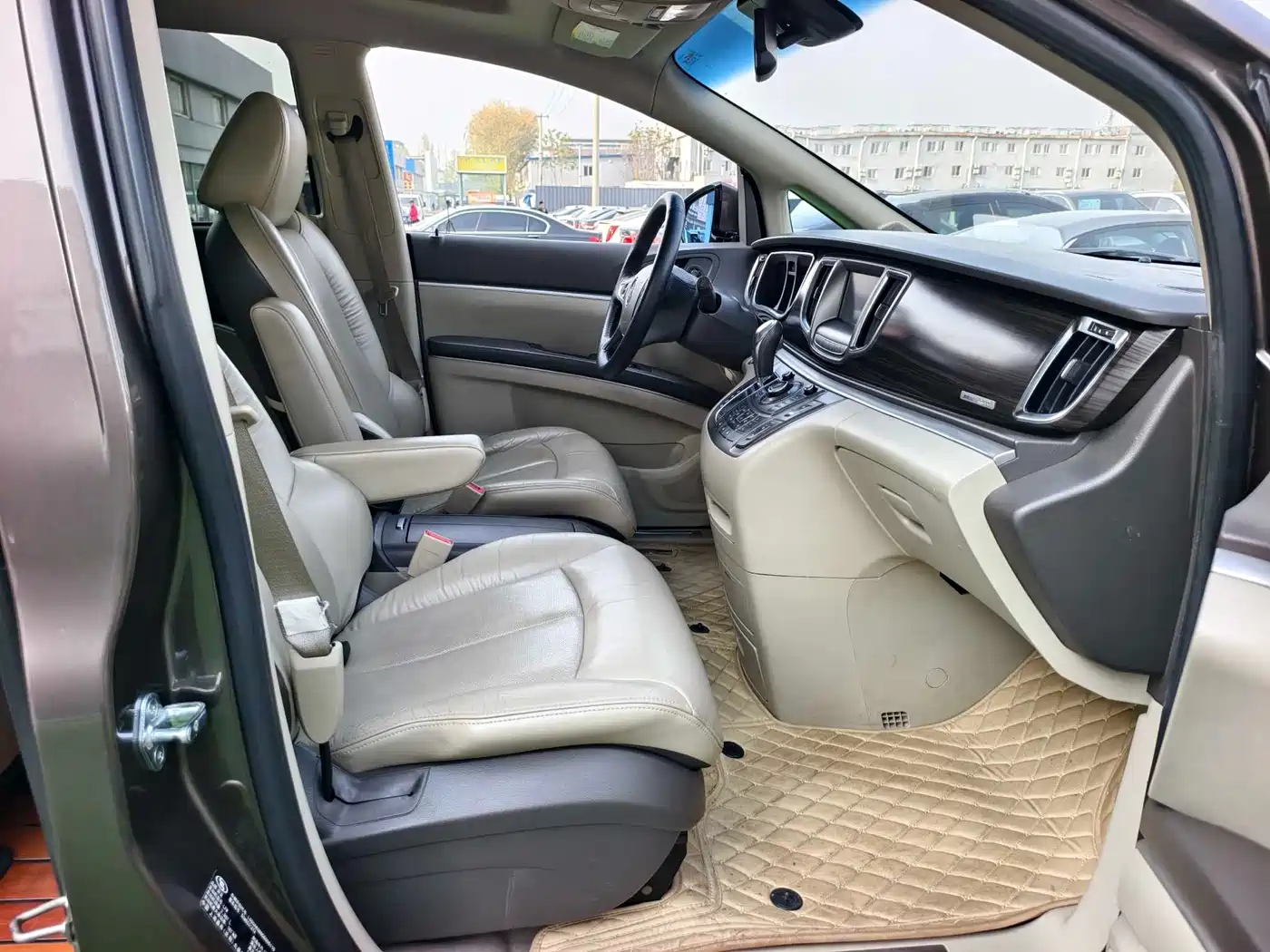 Buick GL8 2013 3.0L XT Luxury Business Flagship Edition фото 13