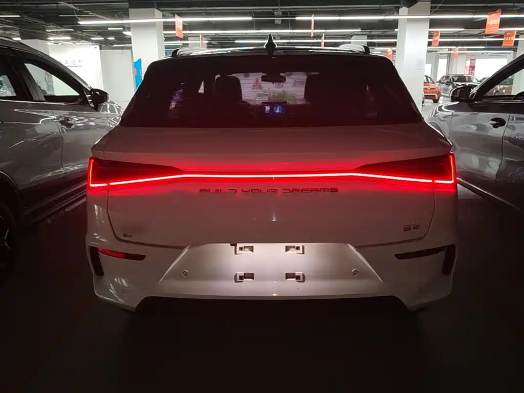 Фото 6 - BYD e2