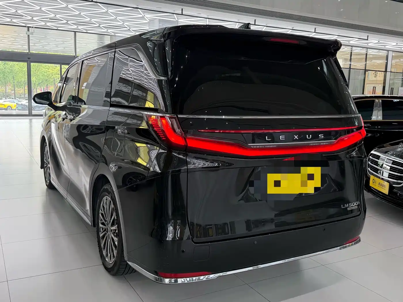 Lexus LM 2025 2025 Model 500h Six-Seater Prestige Edition