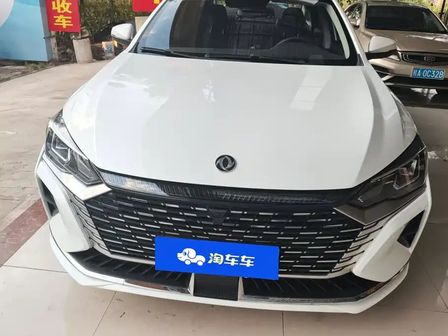 Photo 2 - Dongfeng Aeolus Yixuan MAX