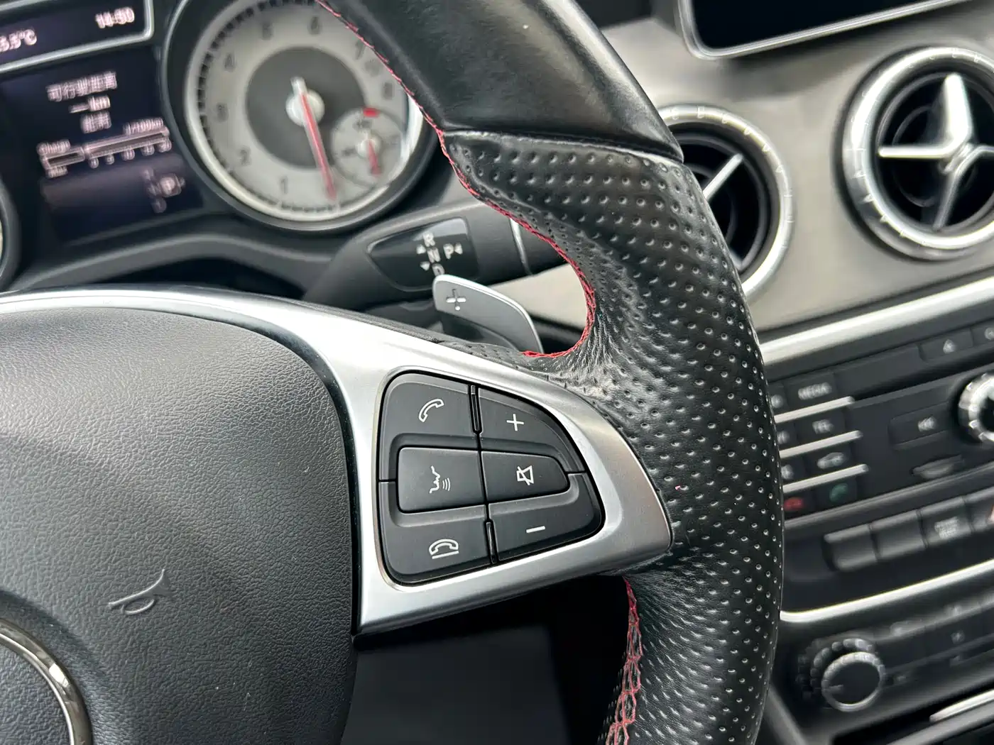 Mercedes-Benz CLA (Import) 2016 CLA 220 4MATIC фото 17