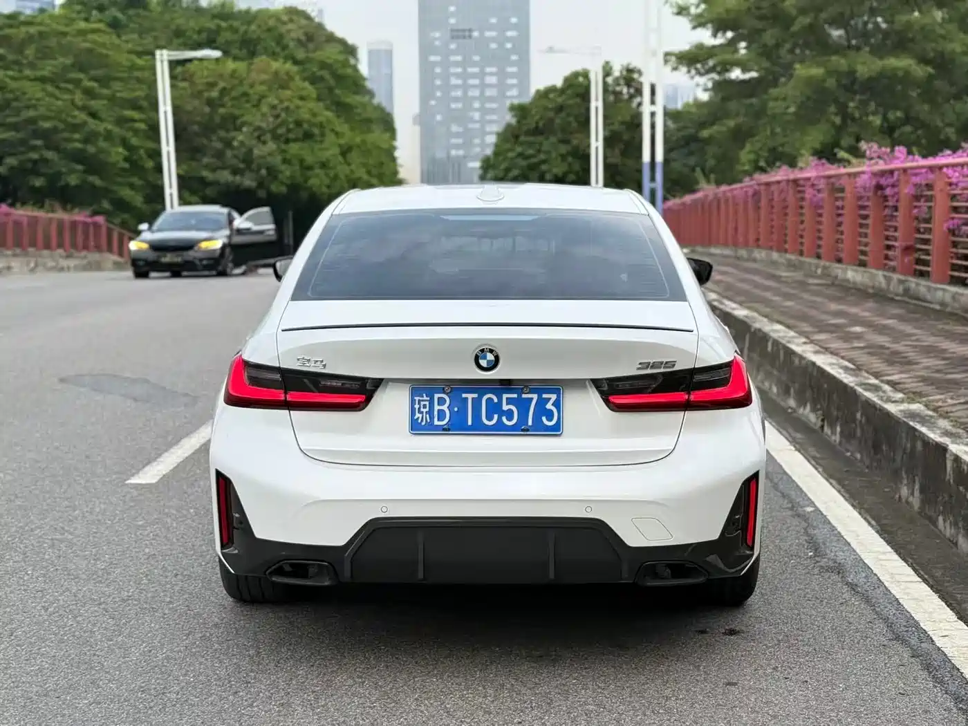 Фото 9 - BMW 3 Series