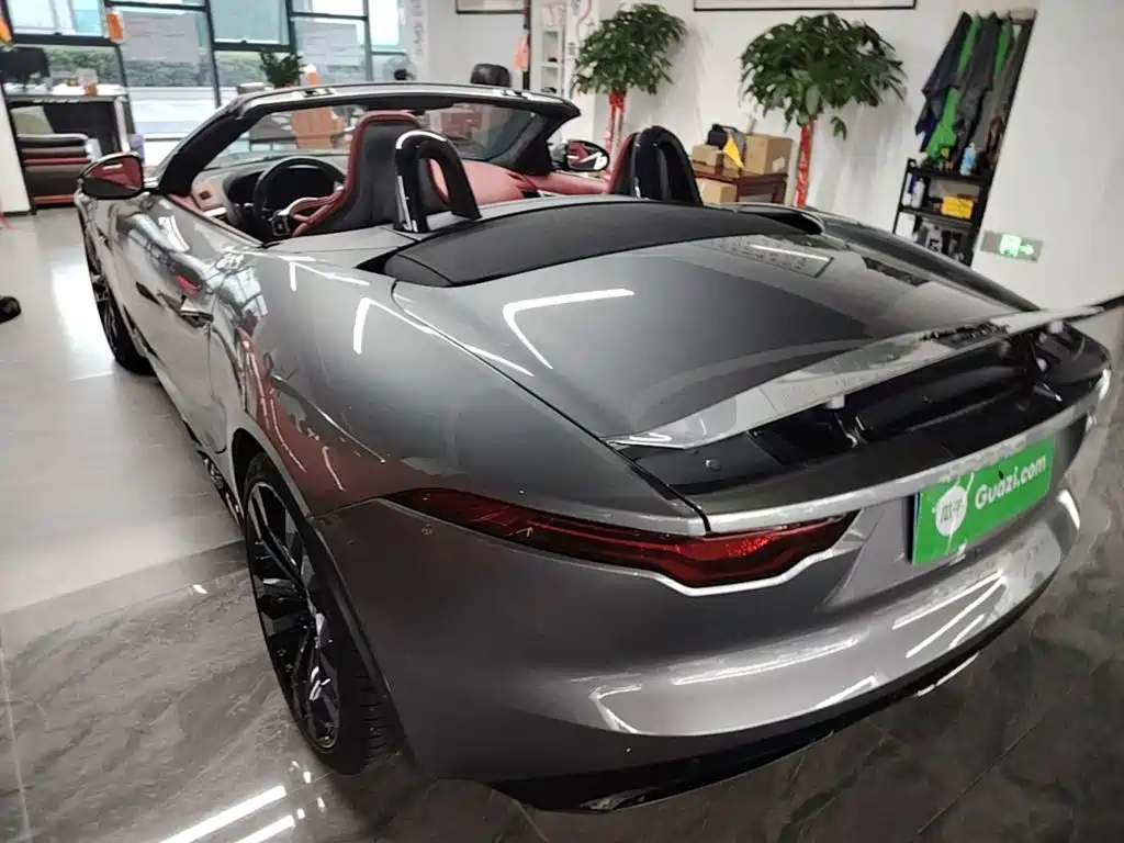 Photo 5 - Jaguar F-TYPE