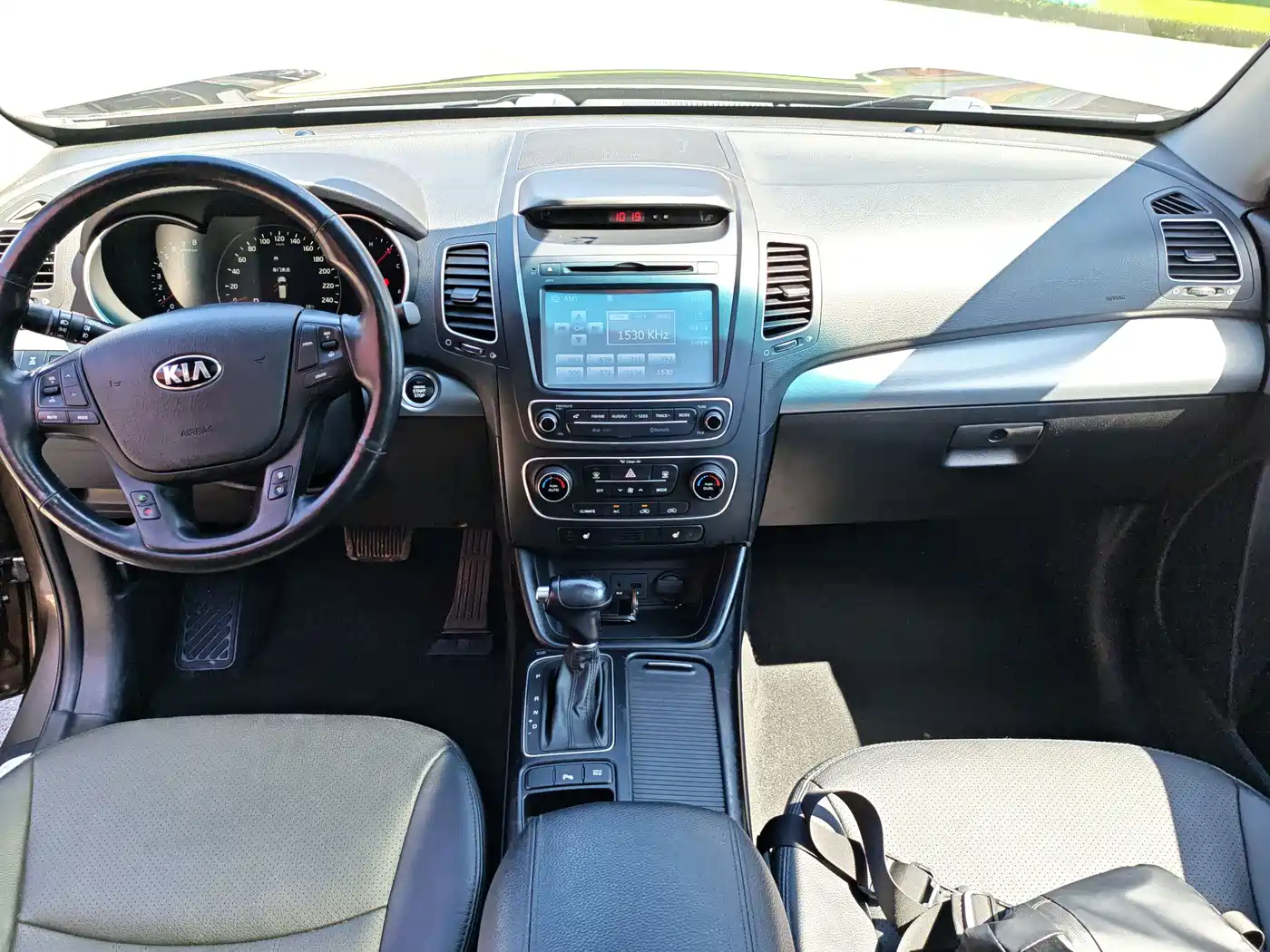 Kia Sorento 2014 2015 Sorento L 2.4L Gasoline 4WD Elite Edition 5-Seater China V