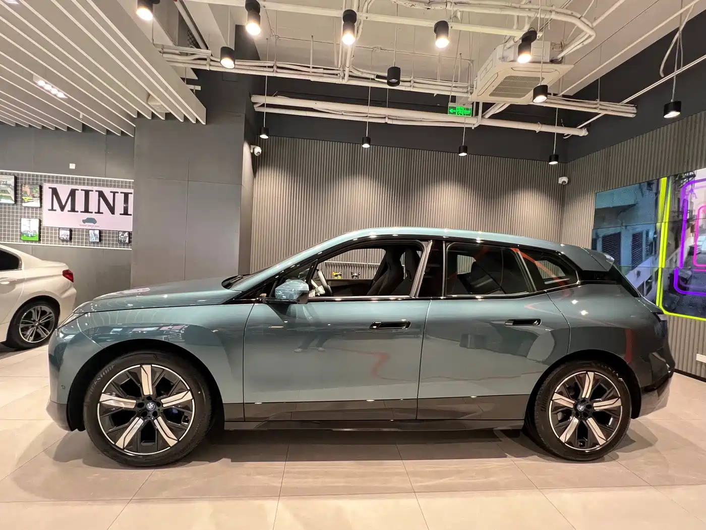 2026 BMW iX