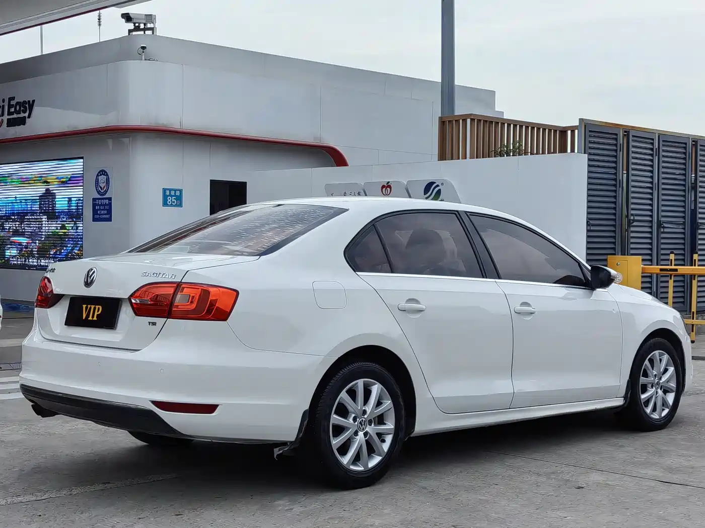 Volkswagen Sagitar 2014 1.4TSI Automatic Fashion фото 5
