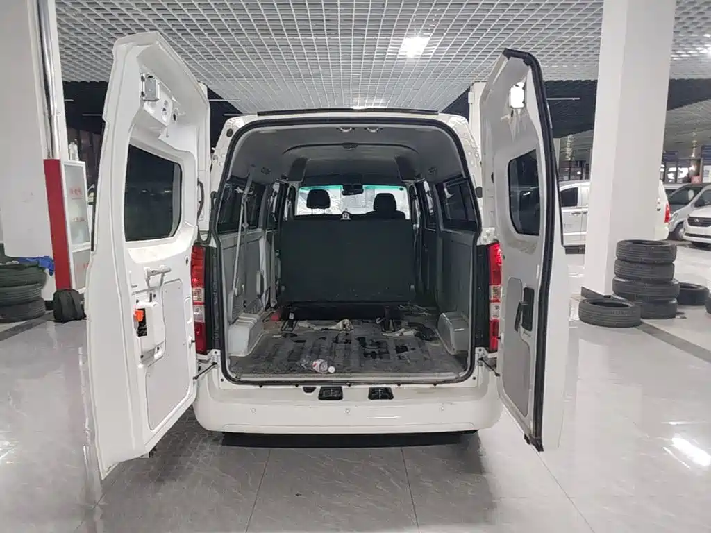 SRM Xinyuan Good Luck 2026 2025 Voyage Edition BYD 42.3kWh 305km 6-seater