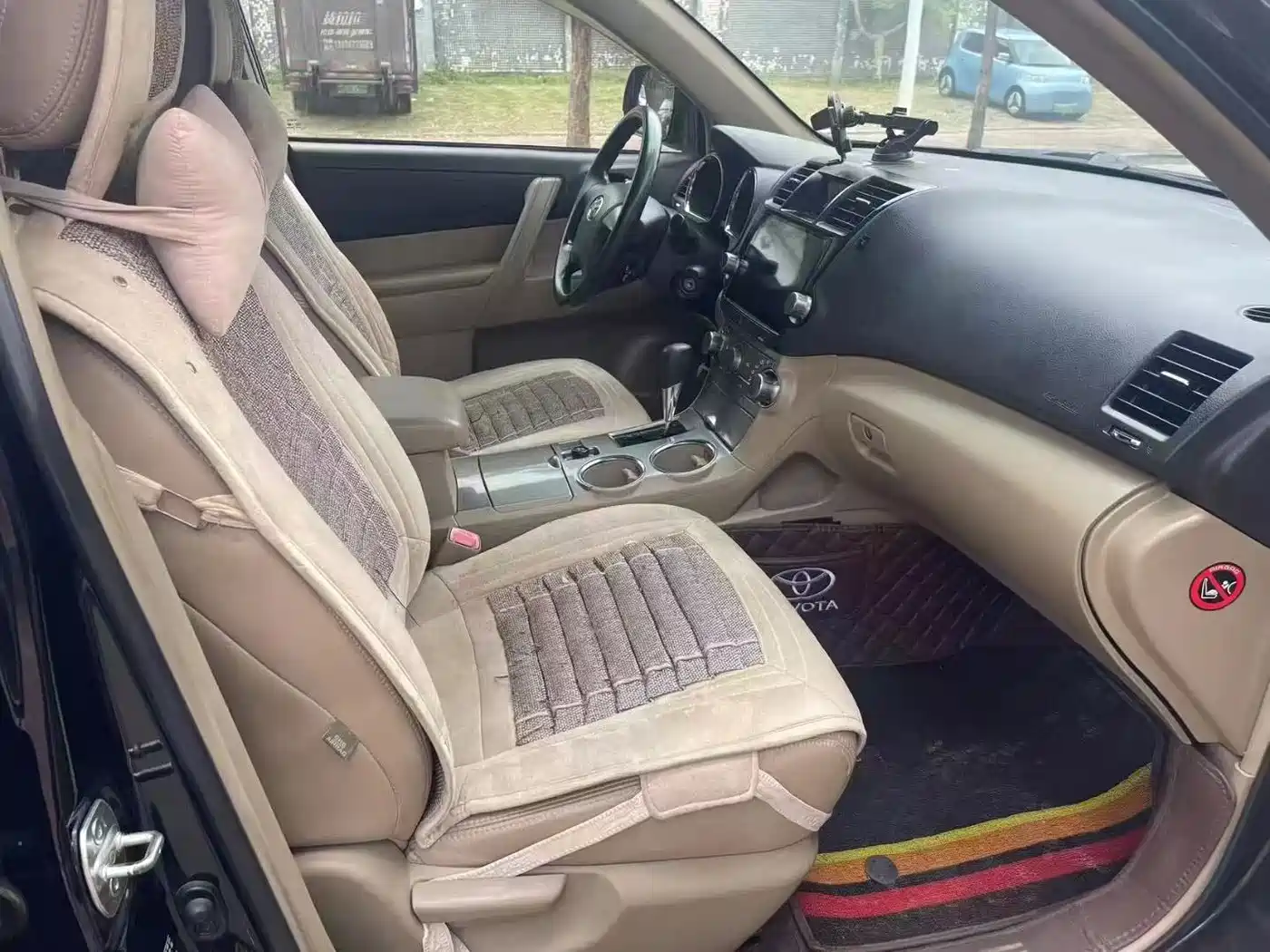 Toyota Highlander 2012 2.7L 2WD 7-Seat Elite фото 7