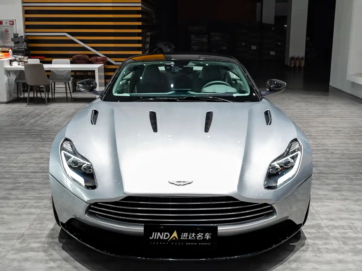 Aston Martin DB11 2017 2016 5.2T Launch Edition