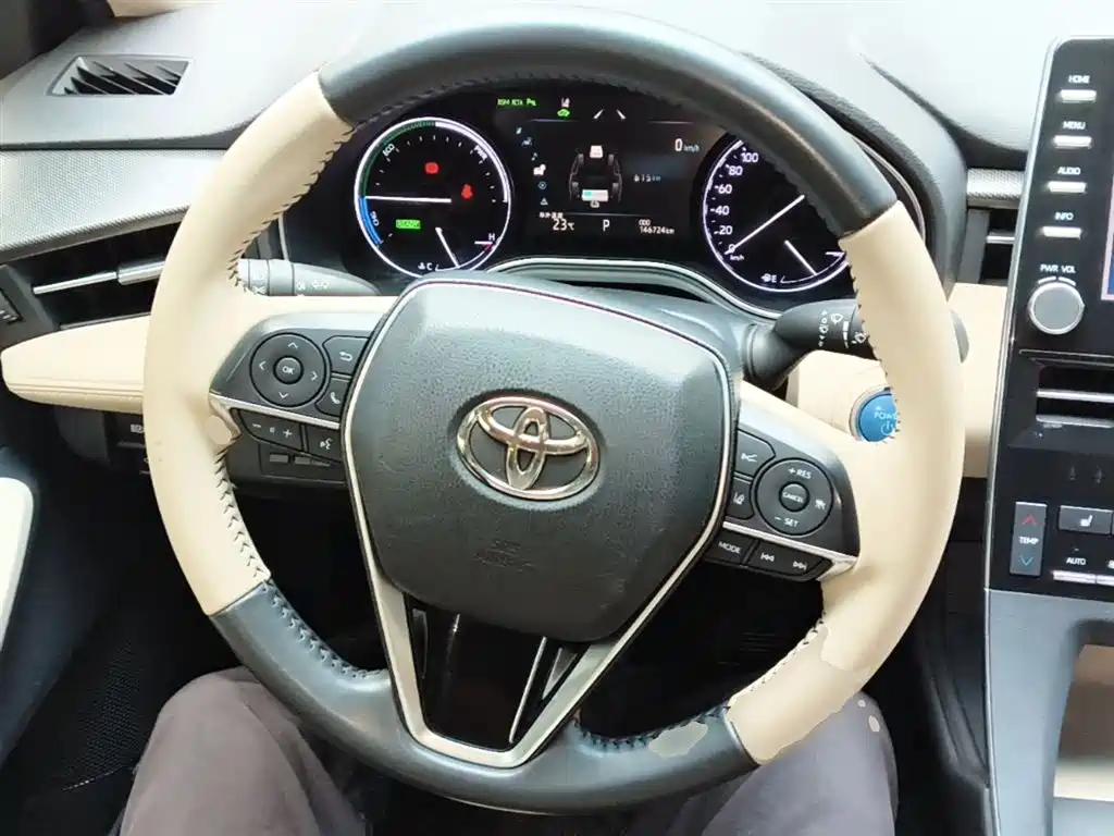 Toyota Avalon 2019 Hybrid 2.5L XLE Premium Edition China VI фото 11