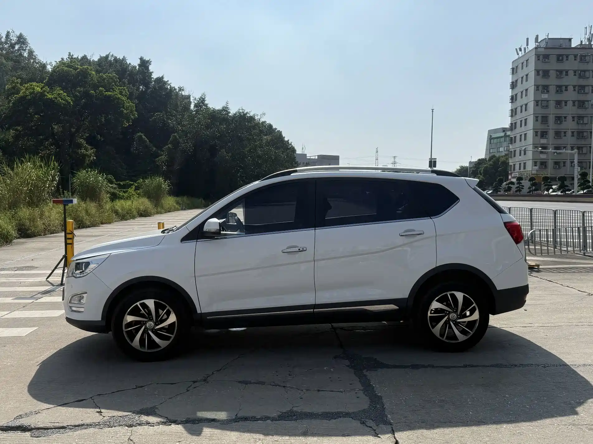 Фото 15 - Baojun 560
