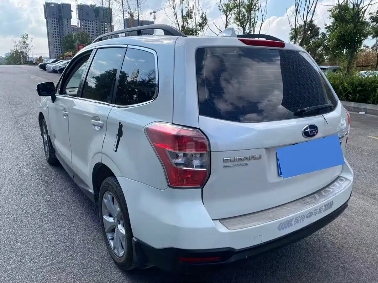 Photo 8 - Subaru Forester
