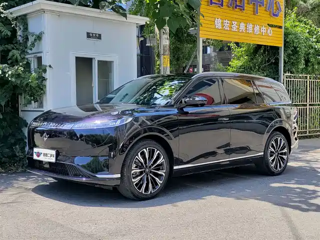 Dongfeng Yipai eπ008 2025 210Max Ruyi Edition 6-Seater
