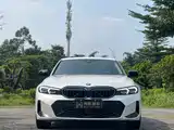 Photo 2 - BMW 3 Series
