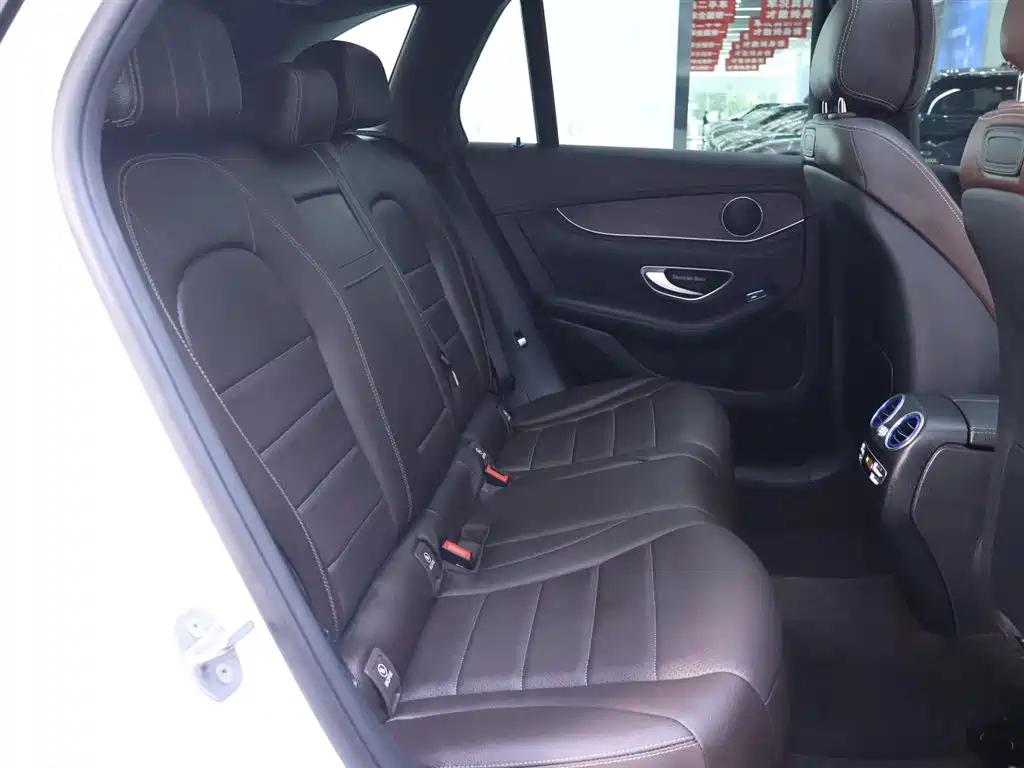 Mercedes-Benz GLC 2017 GLC 300 4MATIC Dynamic фото 21