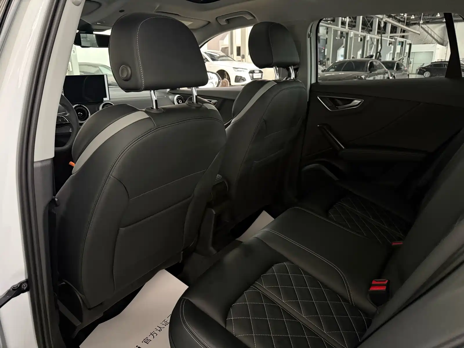 Фото 7 - Audi Q2L
