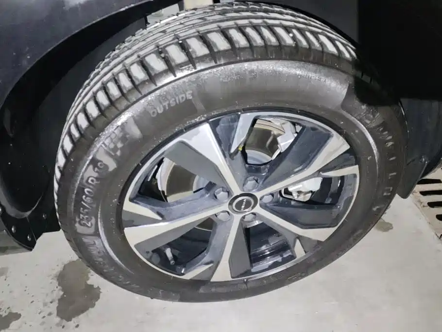 Фото 6 - Volvo XC60