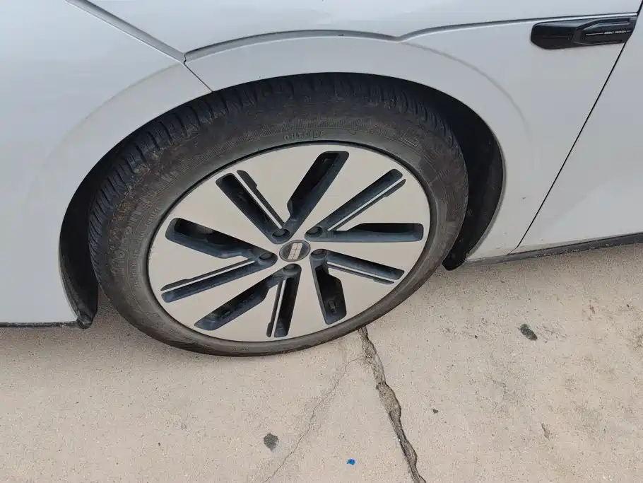 Geely Galaxy Galaxy E8 2024 2024 665km RWD Starship Voyager Edition