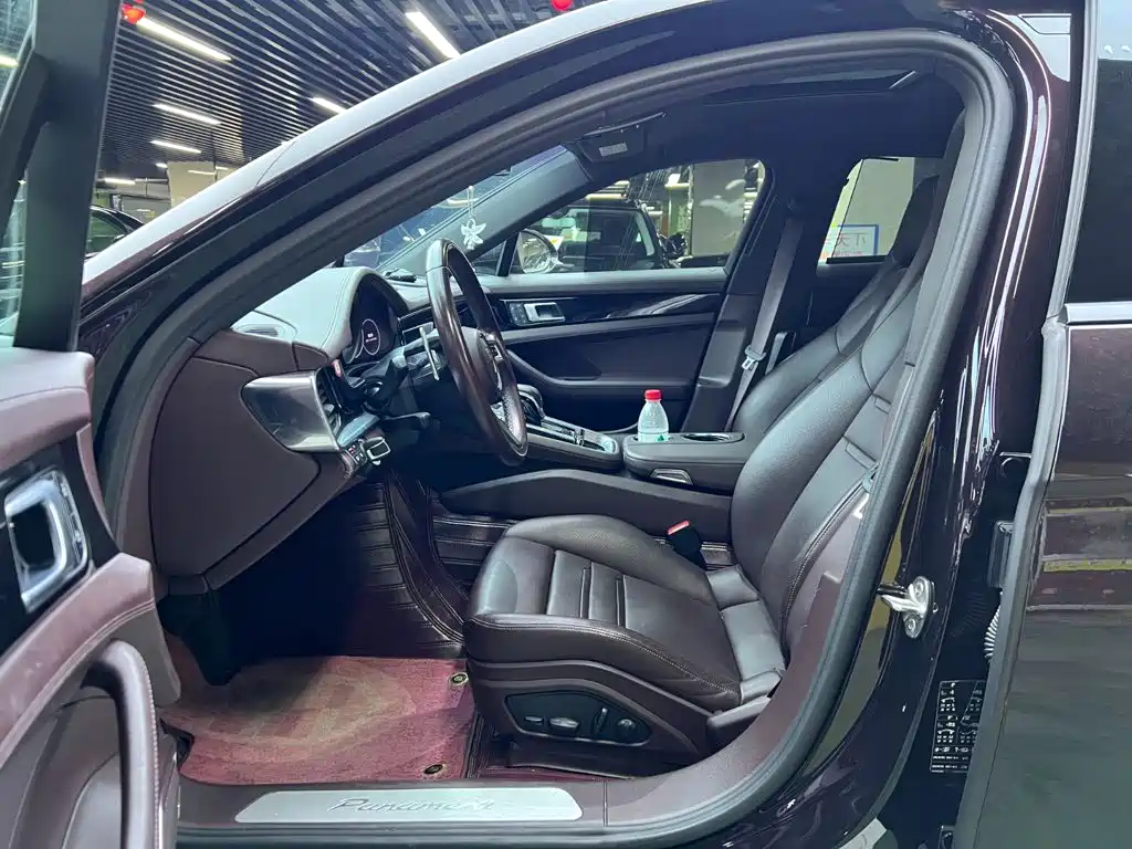 Фото 6 - Porsche Panamera