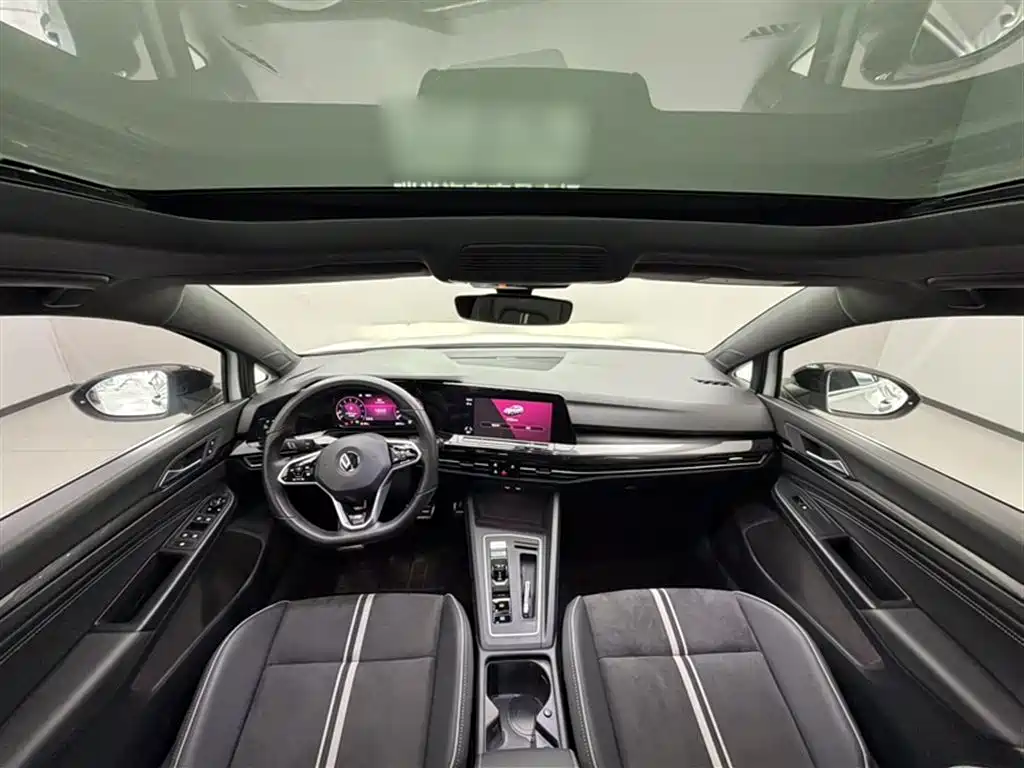 Volkswagen Golf 2021 280TSI DSG R-Line фото 19