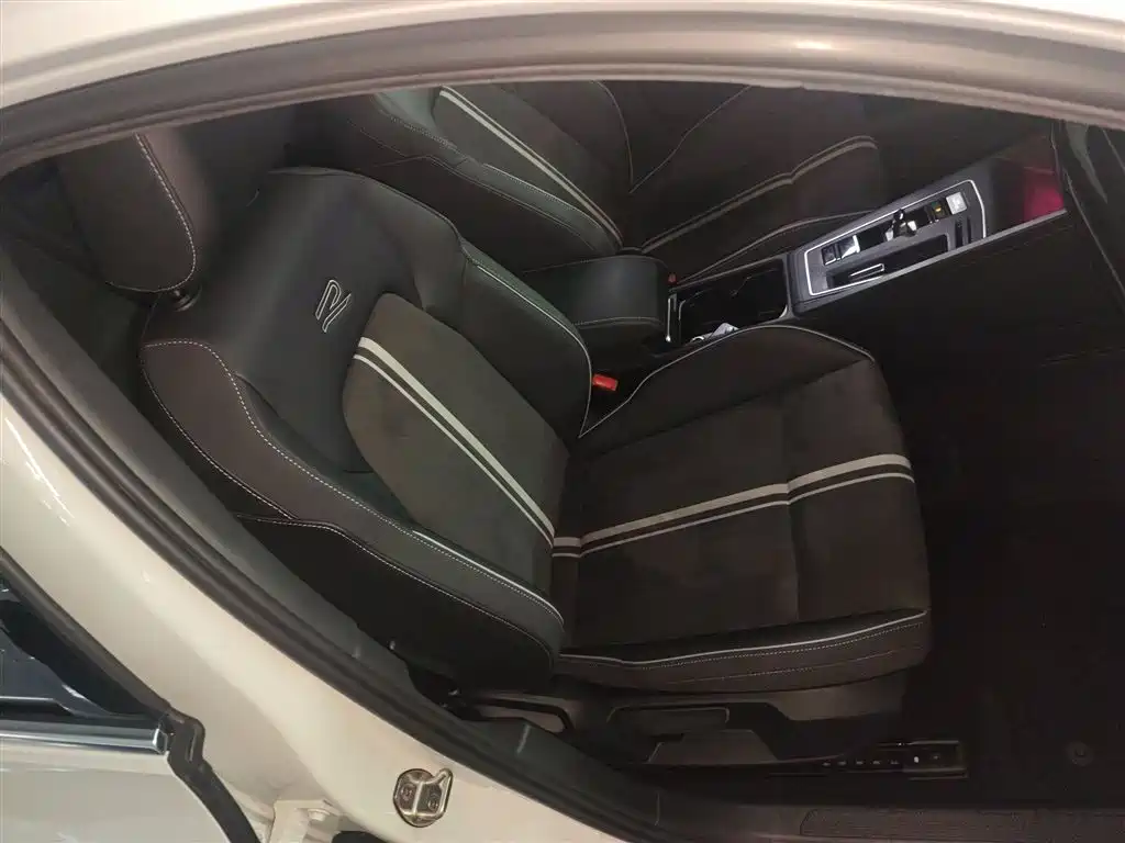 Volkswagen Golf 2021 280TSI DSG R-Line фото 21