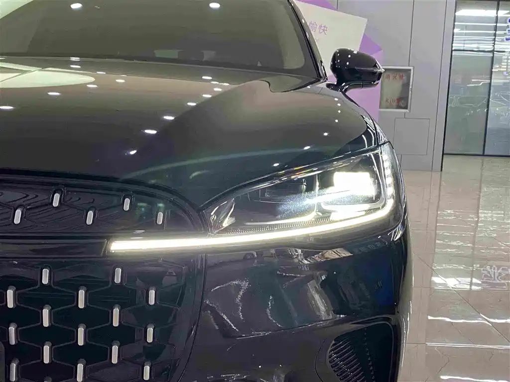 Lincoln Adventurer 2025 2024 1.5T FWD Elegance Hybrid