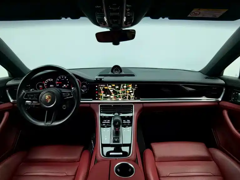 Фото 9 - Porsche Panamera
