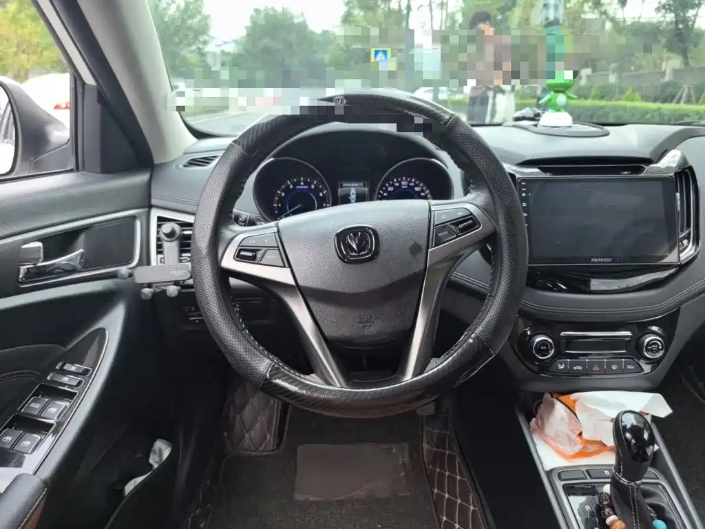 Photo 6 - Changan Eado