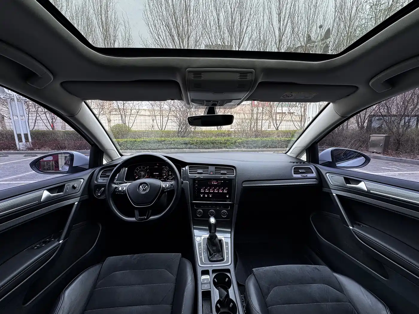 Volkswagen Golf 2020 280TSI DSG Luxury фото 9