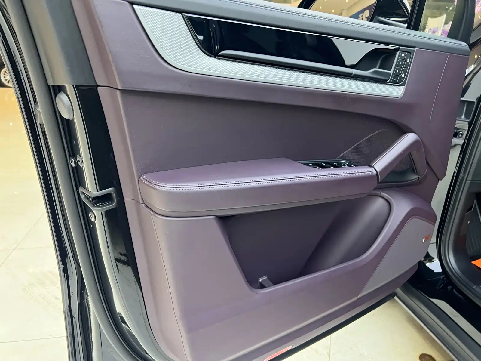 Фото 8 - Porsche Cayenne New Energy