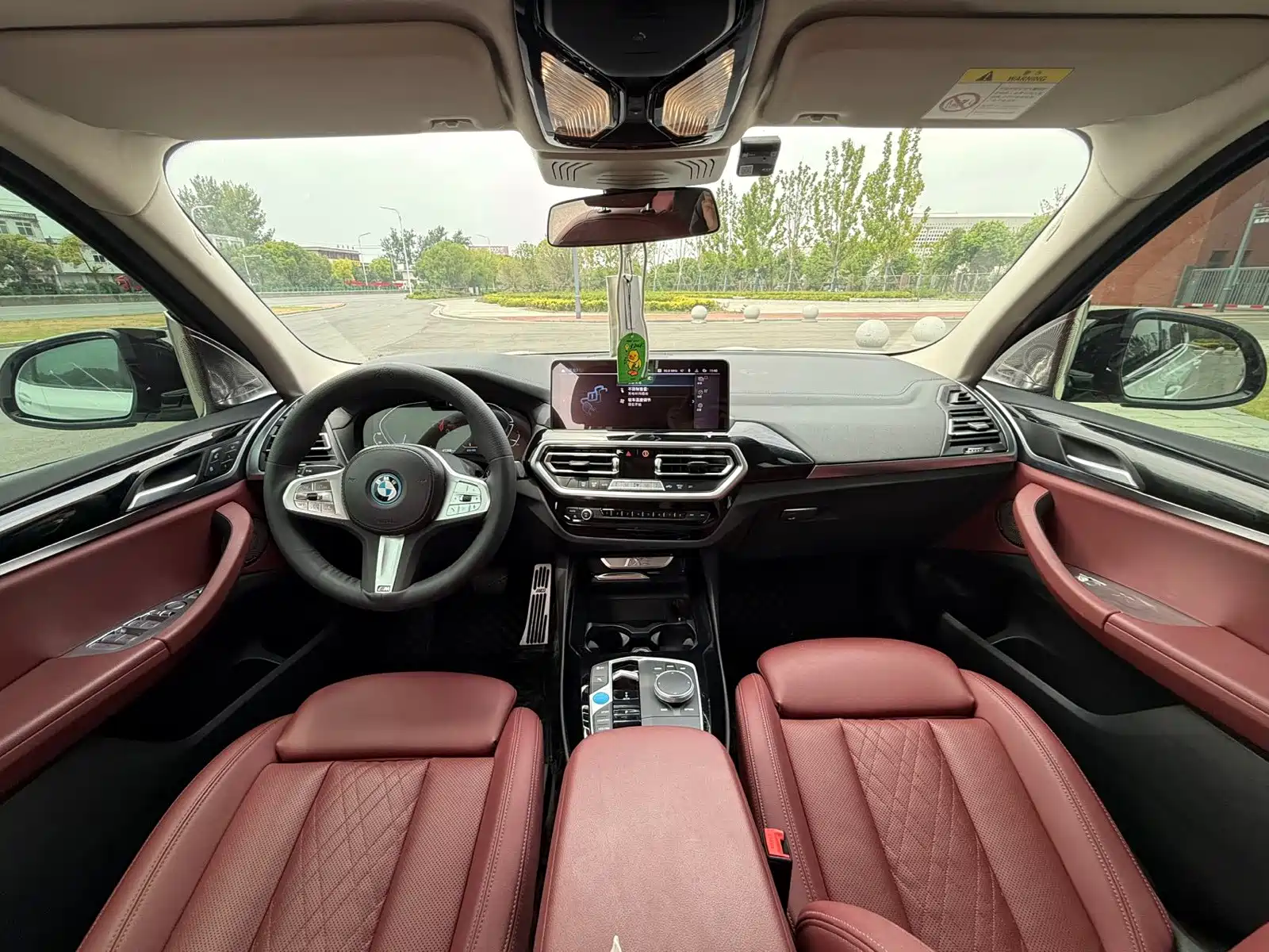 Фото 6 - BMW iX3