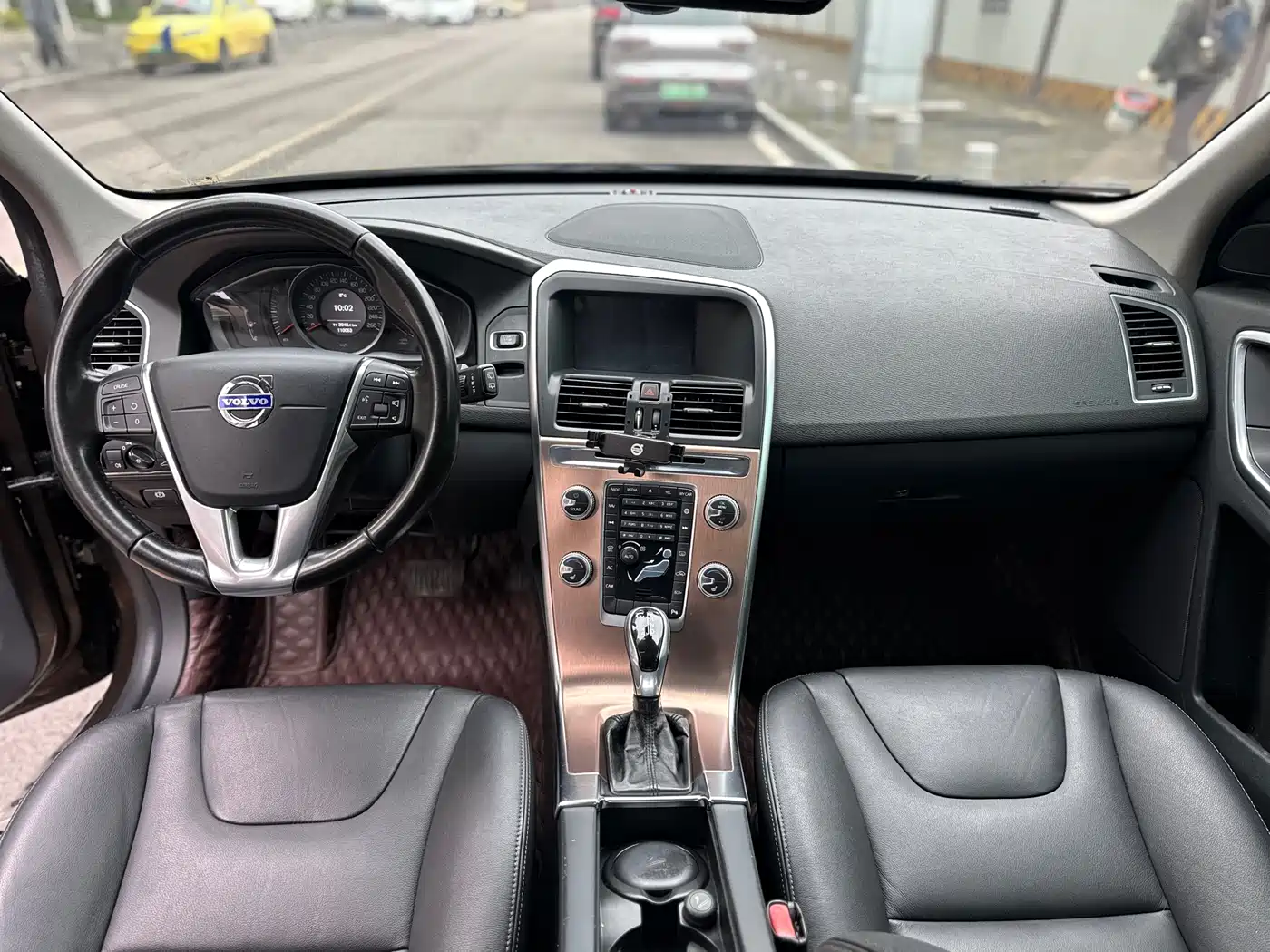 Фото 4 - Volvo XC60