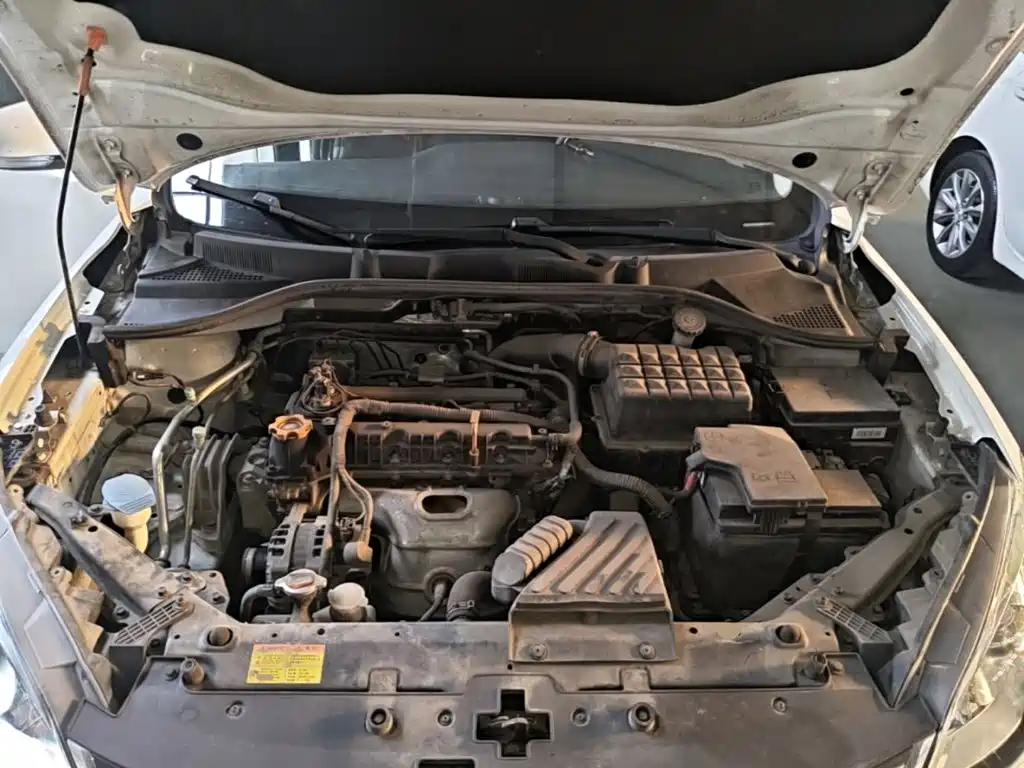 Фото 20 - Roewe 360