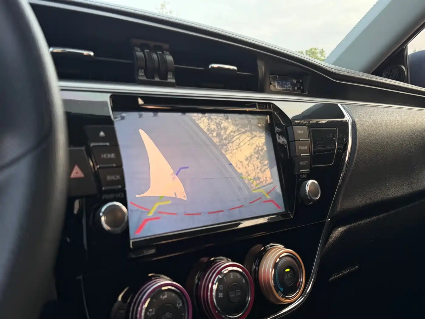 Toyota Corolla 2014 1.6L CVT GL фото 7