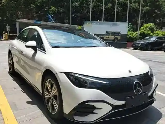 Mercedes-Benz EQE 2025 2025 Model 500 4MATIC Luxury Edition