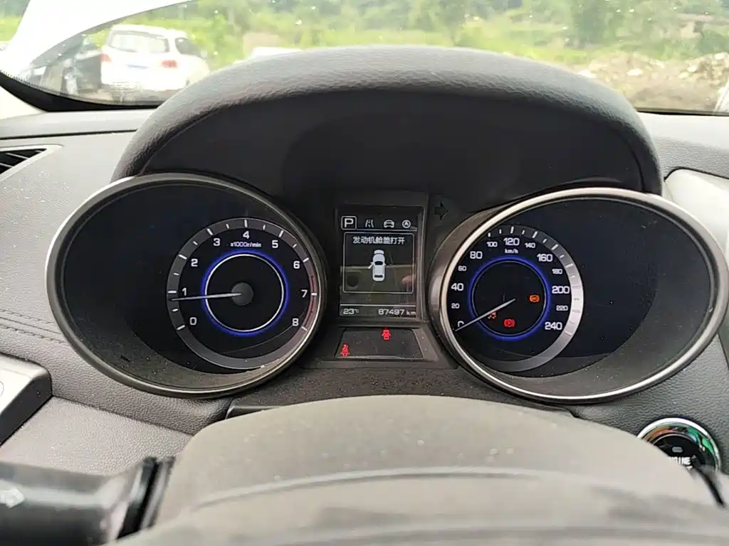 Photo 12 - Changan Eado