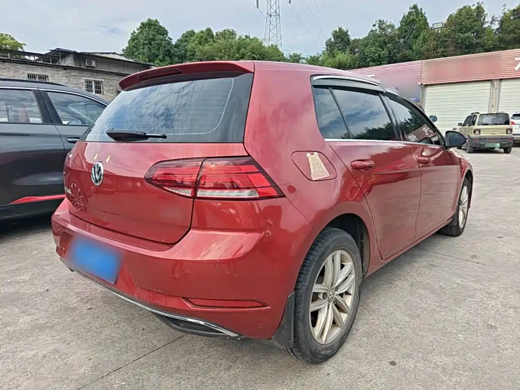 Фото 7 - Volkswagen Golf