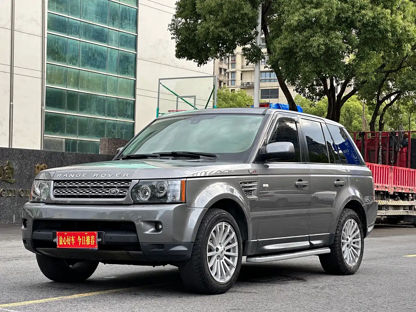 Land Rover Range Rover Sport 2010 3.6 TDV8 HSE Diesel фото 3