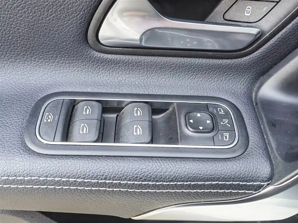 Mercedes-Benz A-Class 2021 A 200 L Sport Sedan Dynamic Type фото 27