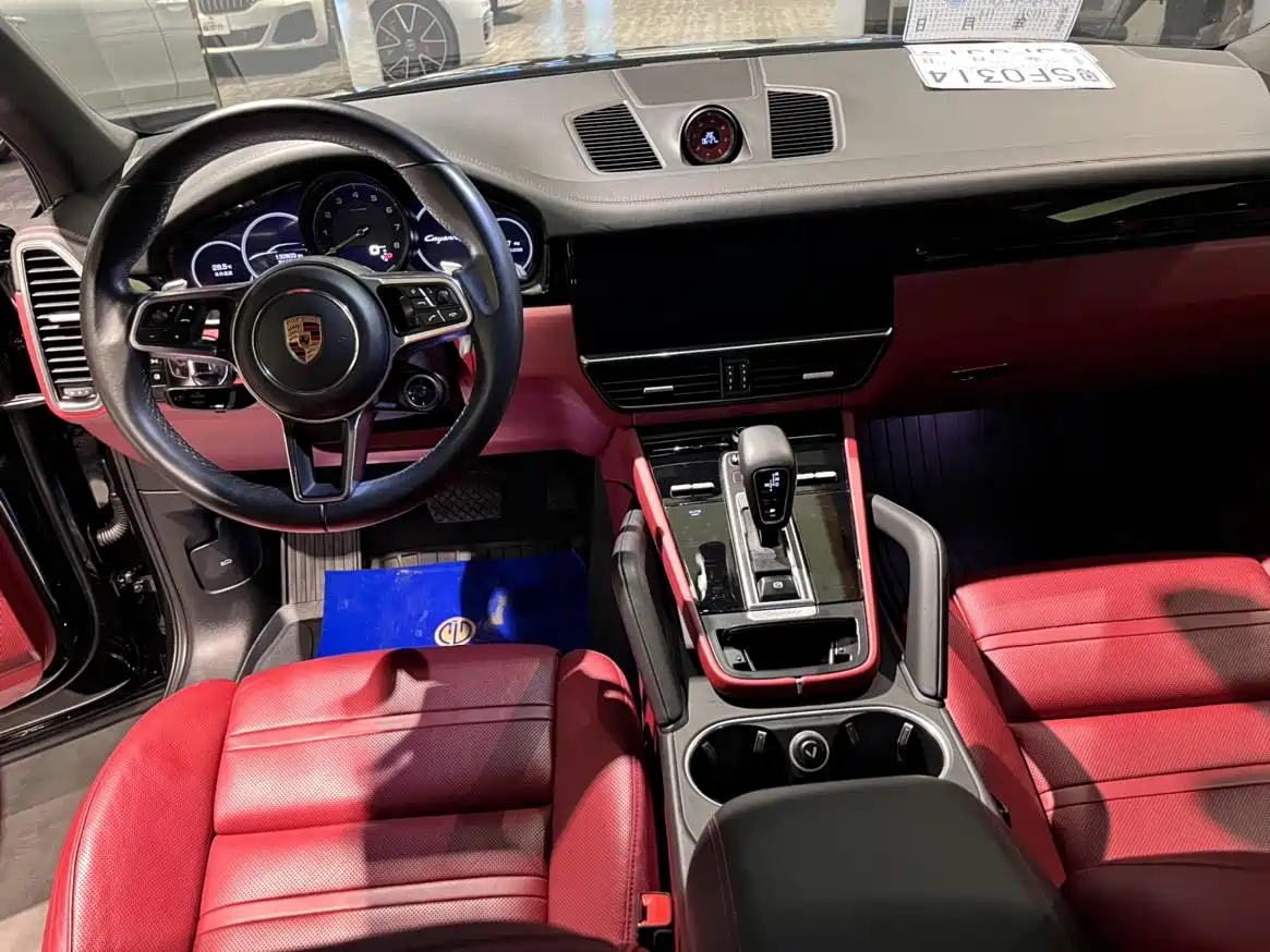 PORSCHE CAYENNE NEW ENERGY