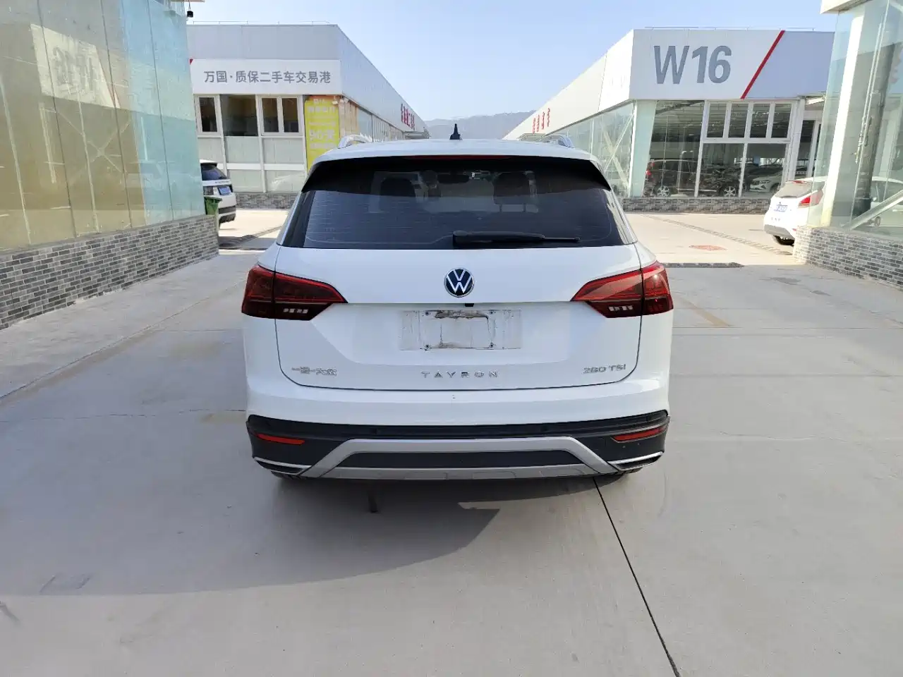 Volkswagen Tayron 2022 280TSI 2WD Luxury Smart Connect Edition фото 3
