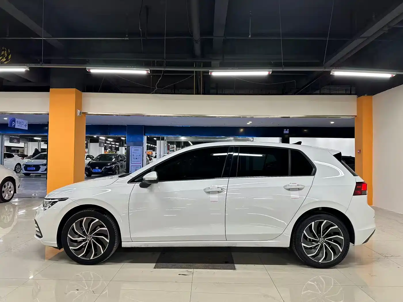 Volkswagen Golf 2023 280TSI DSG Pro фото 9