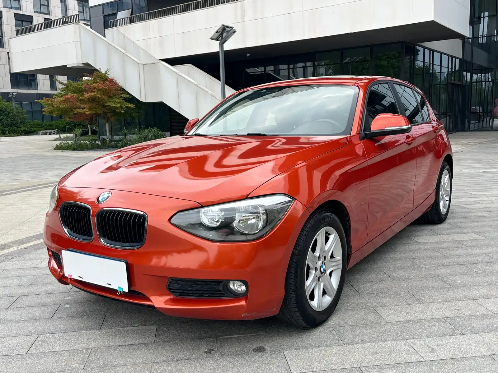 صورة 1 - BMW 1 Series (Import)