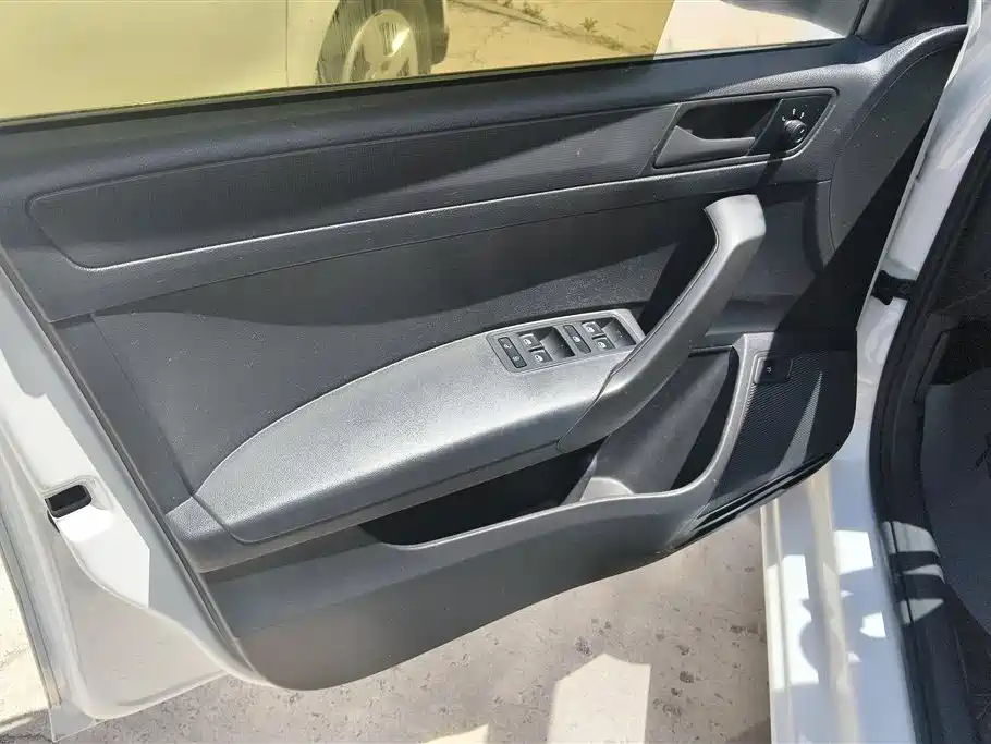 Volkswagen Santana 2019 1.5L Manual Trend China VI фото 7
