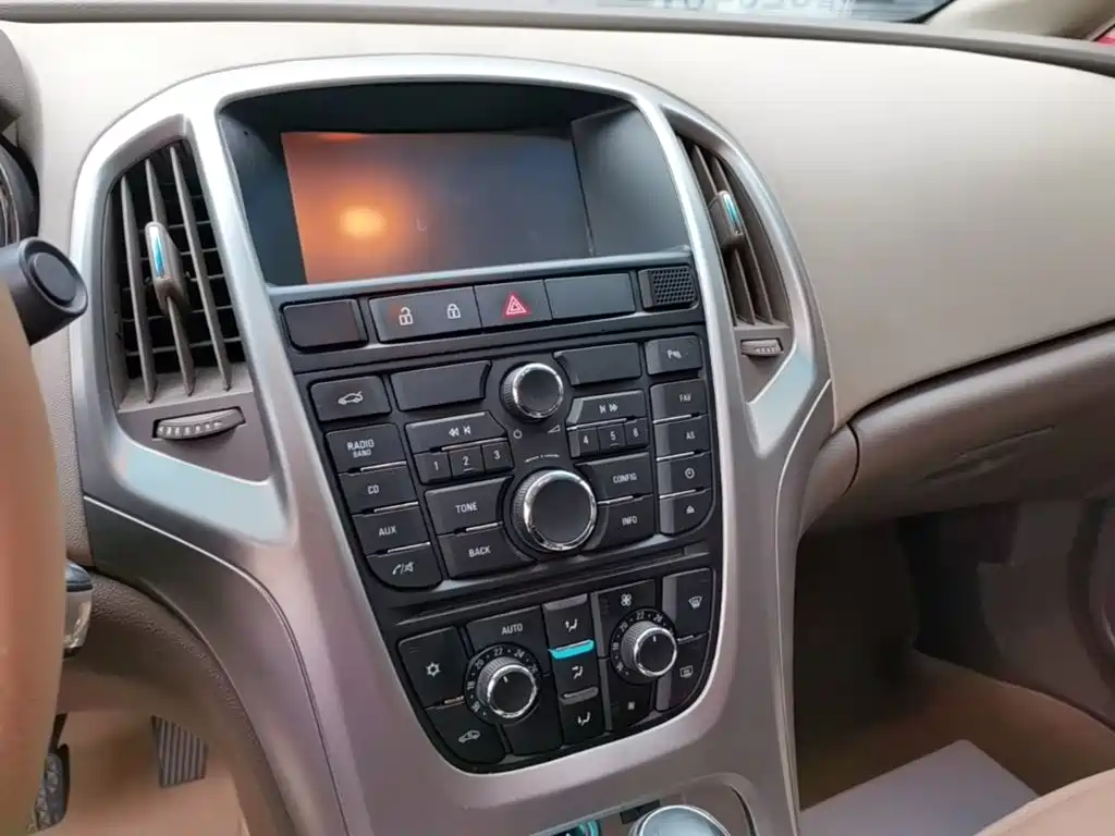 Фото 13 - Buick Excelle