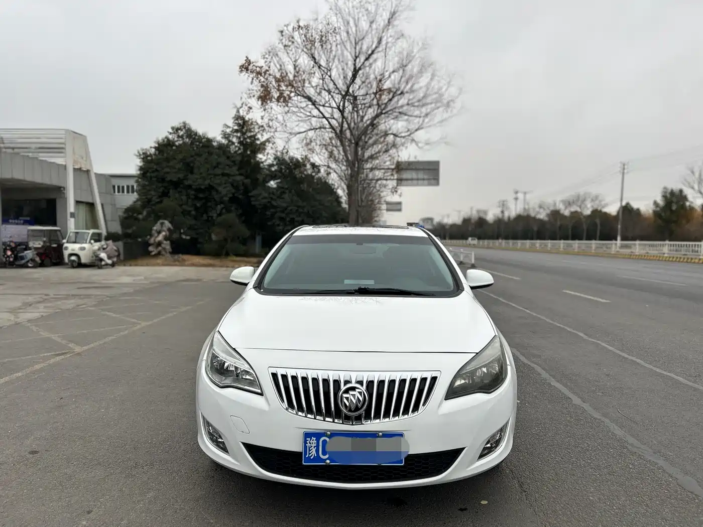 Buick Excelle 2013 Model XT 1.6L Automatic Comfort фото 8