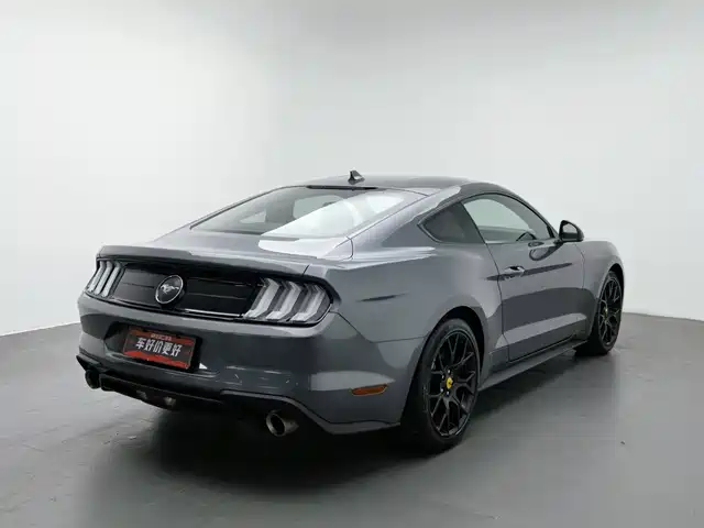 Ford Mustang 2021 2.3T EcoBoost — фото 2