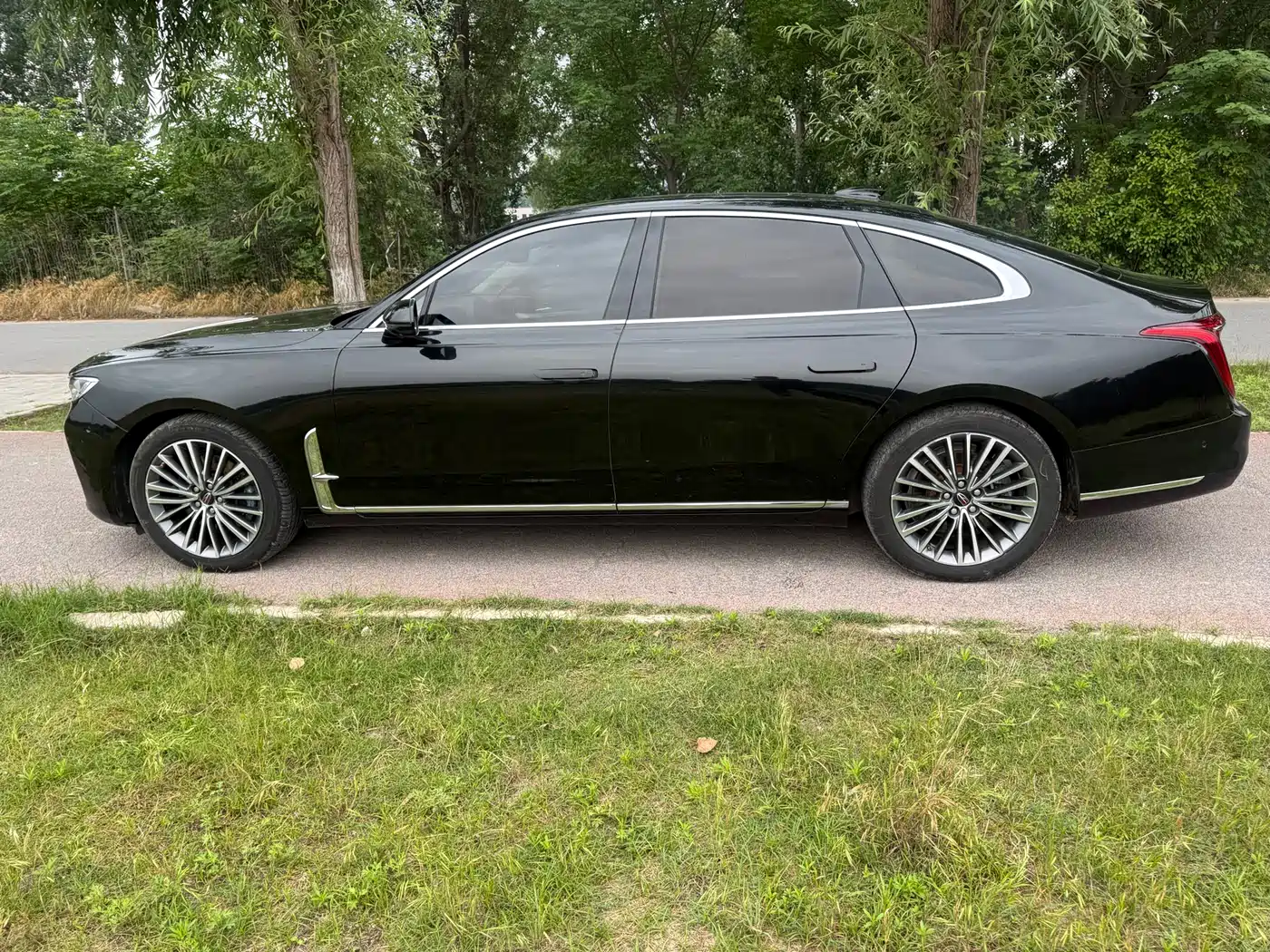 Hongqi H9 2020 2.0T Smart Connection Qi Xiang Edition фото 9