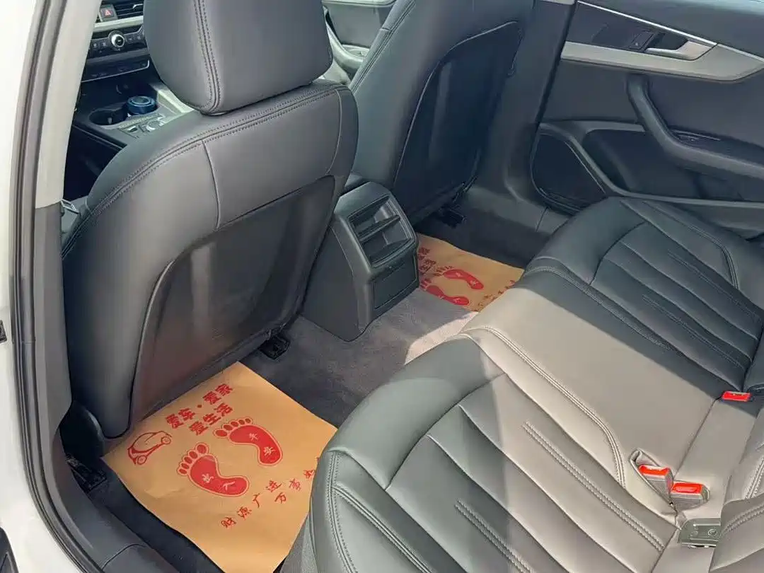 Audi A4L 2018 30th Anniversary 40 TFSI Progressive фото 3